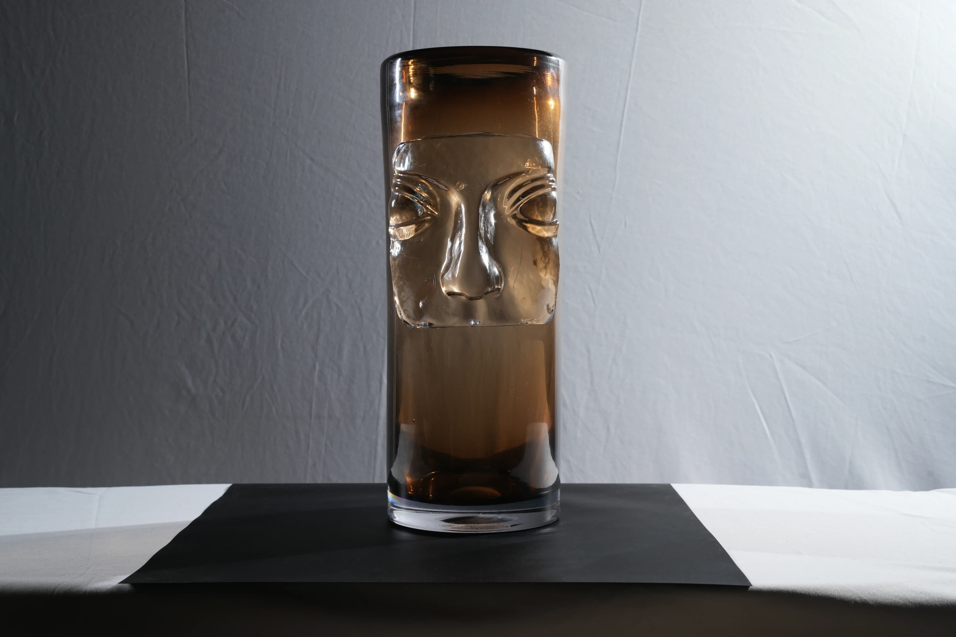 VAN-004-GLASS (BIG)